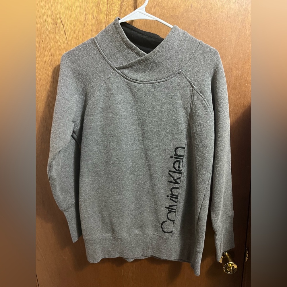 Women’s Calvin Klein casual sweatshirt.